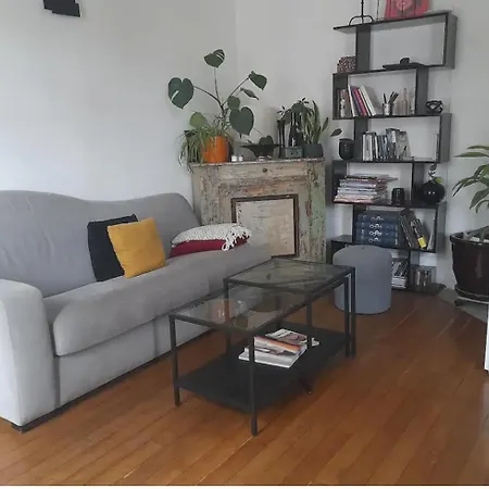 Apartment Cozy In Paris